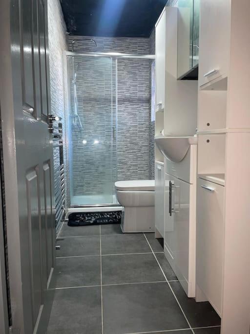 Modern 2 Bedroom Apartment In Derby City Centre Extérieur photo